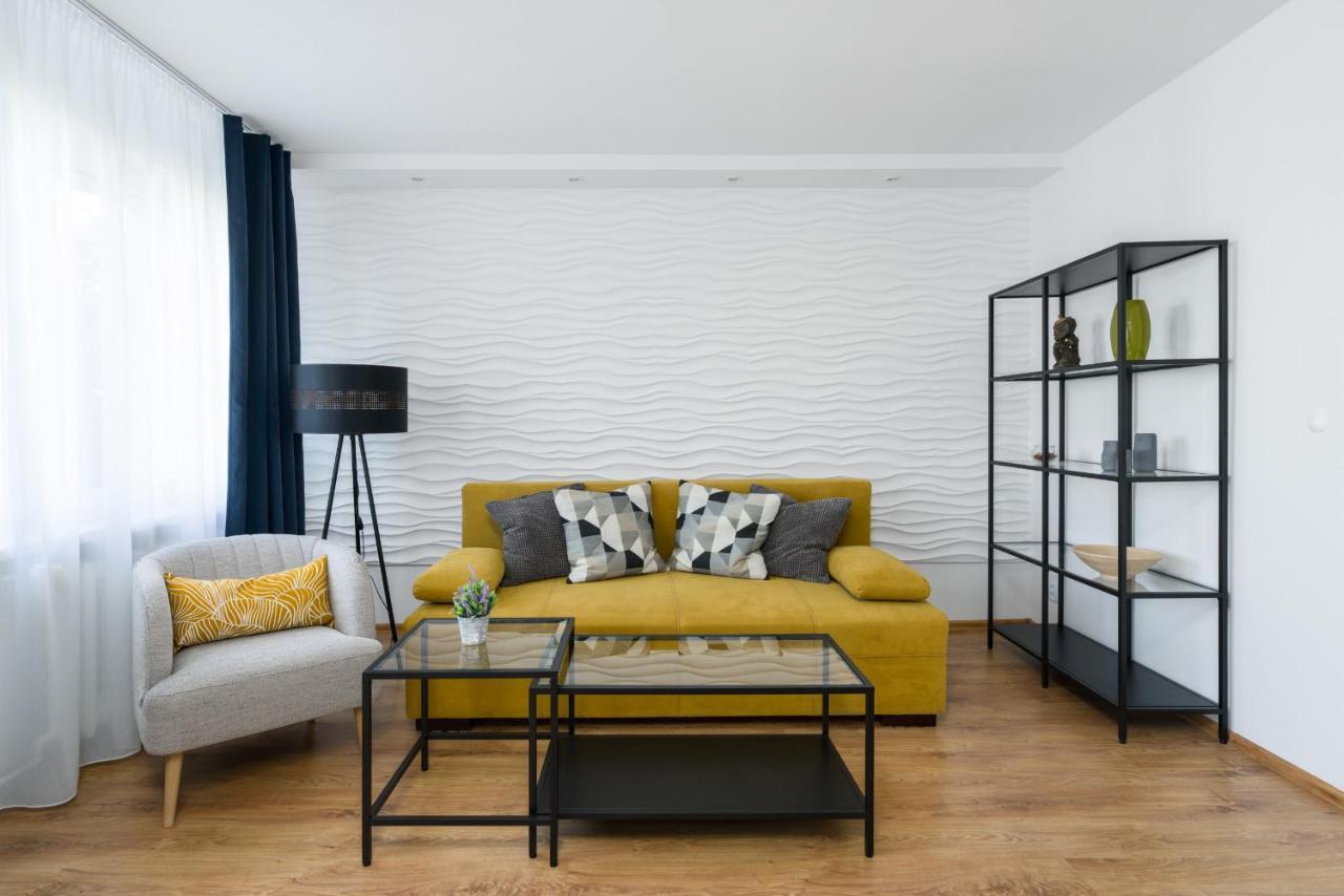 Apartment Dreamy Winiary Estate By Renters Posen